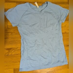 Athleta momentum tee